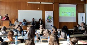 Бургаски ученици и студенти се обединиха: Насилието никога не е отговор