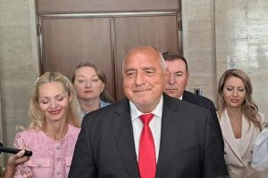 Политическият код на Борисов: Как „лОвената мачка“ премости към властта Политическият код на Борисов: Как „лОвената мачка“ премости към властта