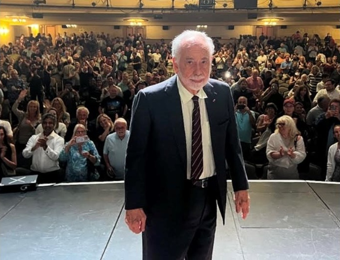 Франсис Форд Копола продава часовници, за да „държи лодката на повърхността“ след провала на „Мегалополис“ Франсис Форд Копола продава часовници, за да „държи лодката на повърхността“ след провала на „Мегалополис“