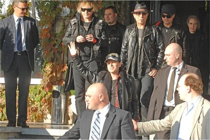 Матиас Ябс на 70: Креативността, виртуозността и уроците на водещия китарист на "Скорпиънс" Матиас Ябс на 70: Креативността, виртуозността и уроците на водещия китарист на "Скорпиънс"