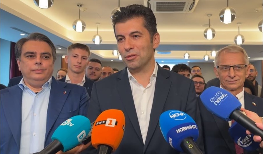 АЛДЕ прие резолюция срещу политическите арести в България: Искат спиране на Плана за възстановяване АЛДЕ прие резолюция срещу политическите арести в България: Искат спиране на Плана за възстановяване