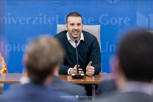 Черна гора въвежда временен визов режим за турски граждани след инцидент с намушкване Черна гора въвежда временен визов режим за турски граждани след инцидент с намушкване