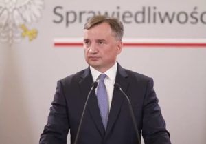 Полската прокуратура иска ареста на Збигнев Жобро: Разследвания за корупция за $40 млн. и шпионския софтуер Pegasus Полската прокуратура иска ареста на Збигнев Жобро: Разследвания за корупция за $40 млн. и шпионския софтуер Pegasus