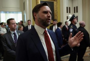 Джей Ди Ванс: Примирието в Газа се спазва, въпреки сблъсъците и взаимните обвинения Джей Ди Ванс: Примирието в Газа се спазва, въпреки сблъсъците и взаимните обвинения