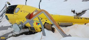 Хеликоптер на Altitude Air се разби край Еверест: Пилотът оцеля при опит за спасяване на блокирани туристи Хеликоптер на Altitude Air се разби край Еверест: Пилотът оцеля при опит за спасяване на блокирани туристи