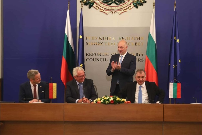 Държавата учреди „Иганово“ ЕАД: Строителството на заводите на ВМЗ и „Райнметал“ започва Държавата учреди „Иганово“ ЕАД: Строителството на заводите на ВМЗ и „Райнметал“ започва