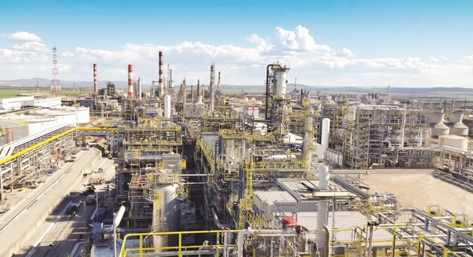 Три сценария за „Лукойл“ след санкциите на САЩ: България пред избора Сърбия или Германия Три сценария за „Лукойл“ след санкциите на САЩ: България пред избора Сърбия или Германия