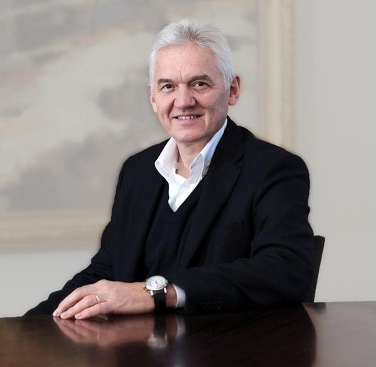 Приятел на Путин стои зад придобиването на международните активи на „Лукойл“ Приятел на Путин стои зад придобиването на международните активи на „Лукойл“