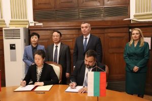 България и Китай задълбочават сътрудничеството със „зелени канали“ за селскостопанска търговия България и Китай задълбочават сътрудничеството със „зелени канали“ за селскостопанска търговия