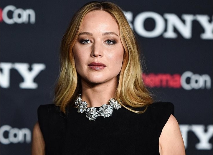 Дженифър Лорънс разкри пола на второто си дете – син, и говори открито за тежката си следродилна тревожност Дженифър Лорънс разкри пола на второто си дете – син, и говори открито за тежката си следродилна тревожност