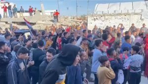 Швед получи 3 години затвор за умишлено врязване с кола в пропалестински демонстранти Швед получи 3 години затвор за умишлено врязване с кола в пропалестински демонстранти