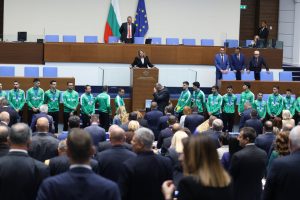 След историческото сребро: Волейболистите посрещнати като шампиони в Народното събрание