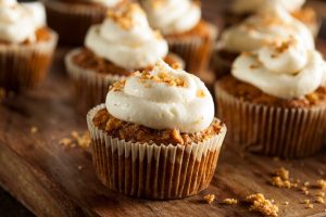 Къпкейкове "Морковена торта": Класически вкус в модерен прочит за уютна есен