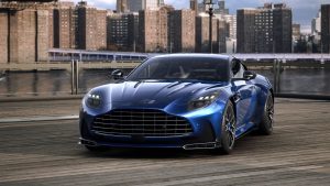 Aston Martin DB12 S: Топверсията с 700 к.с. и агресивно шаси, достойна за Джеймс Бонд