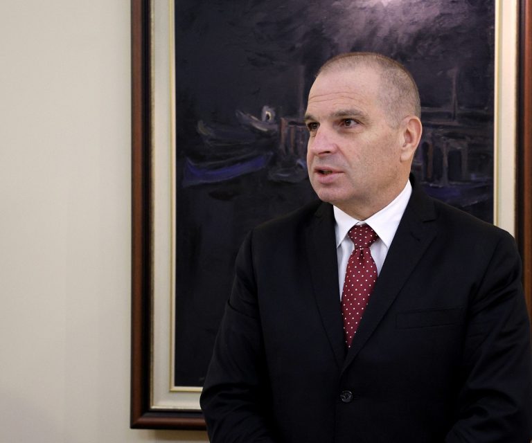 Министерството на транспорта търси стратегически партньор за пристанище Варна с фокус върху транзитния трафик Министерството на транспорта търси стратегически партньор за пристанище Варна с фокус върху транзитния трафик