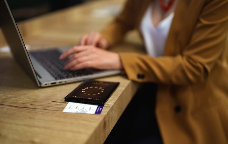 Новата Система за влизане/излизане (EES) стартира поетапно в ЕС: Какво трябва да знаят неевропейските пътници? Новата Система за влизане/излизане (EES) стартира поетапно в ЕС: Какво трябва да знаят неевропейските пътници?