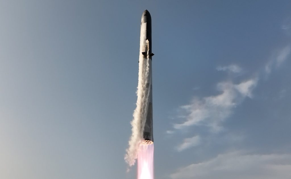 Исторически успех: Starship полетя за 11-и път, демонстрирайки многократна употреба Исторически успех: Starship полетя за 11-и път, демонстрирайки многократна употреба