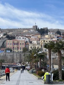 Имотен бум в Северна Гърция: Цените скочиха до 2500 евро, но българите продължават да купуват