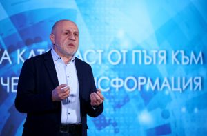 Томислав Дончев: Еврозоната не е гаранция за успех, разговорът продължава и след 1 януари 2026 г.