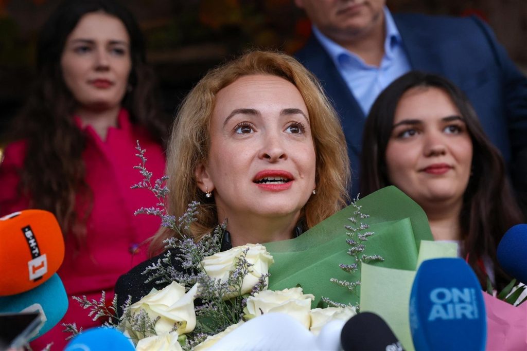 Антоанета Стефанова: Гордея се с отбора! Дамите ни са четвърти в Европа след силно представяне в Грузия Антоанета Стефанова: Гордея се с отбора! Дамите ни са четвърти в Европа след силно представяне в Грузия
