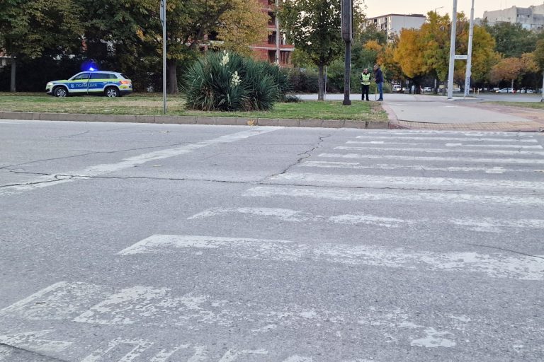 Серия от инциденти на пешеходни пътеки: Шофьор блъсна мъж и дете в Пловдив, друг даде положителна проба за опиати във Видин Серия от инциденти на пешеходни пътеки: Шофьор блъсна мъж и дете в Пловдив, друг даде положителна проба за опиати във Видин