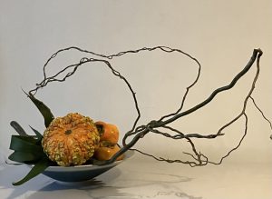 Японското изкуство икебана „Танцът на цветята“ гостува в музея „Земята и хората“