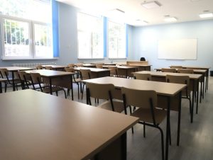 Националната програма на МОН за ИТ кариера се разширява: 150 десетокласници стартират обучение по програмиране