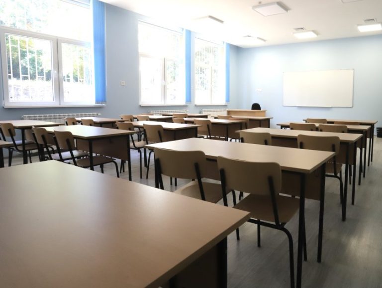 Националната програма на МОН за ИТ кариера се разширява: 150 десетокласници стартират обучение по програмиране Националната програма на МОН за ИТ кариера се разширява: 150 десетокласници стартират обучение по програмиране