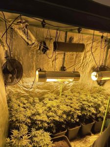 Белгиец с колумбийски корени превърна жилище в Карнобат в модерна наркооранжерия