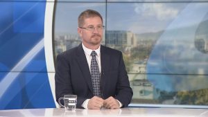 Димо Дренчев: Дефицитът се крие чрез ББР, банковият сектор трябва да плаща данък върху свръхпечалбите Димо Дренчев: Дефицитът се крие чрез ББР, банковият сектор трябва да плаща данък върху свръхпечалбите