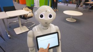 Европейският съюз мобилизира 1 милиард евро за AI: Новата стратегия цели технологичен суверенитет