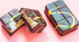 Дубайският шоколад преминава от мода в глобално течение: Четрицифрен ръст и съдебни дела за произход