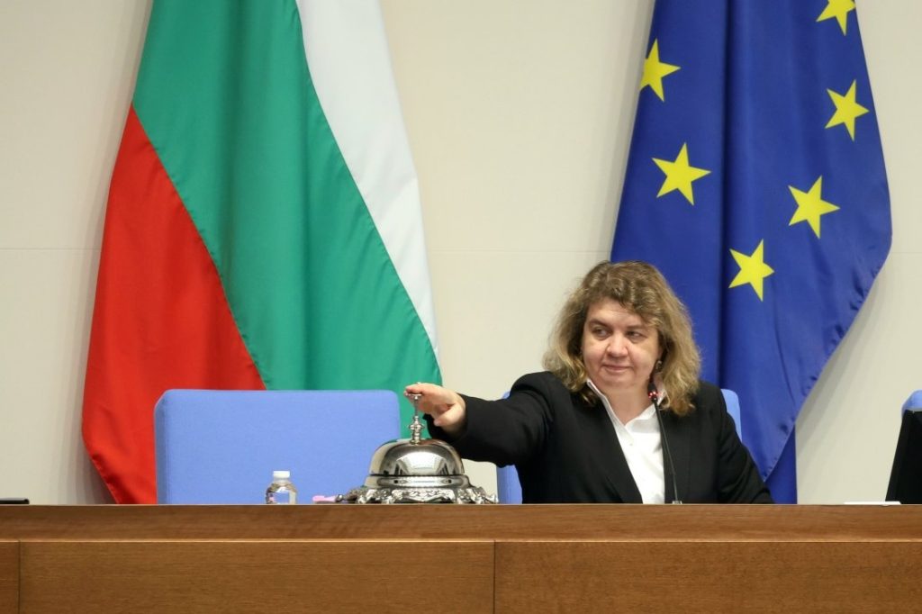 Наталия Киселова пренасочи фокуса: Спорните въпроси да се решават на Съвета за съвместно управление Наталия Киселова пренасочи фокуса: Спорните въпроси да се решават на Съвета за съвместно управление