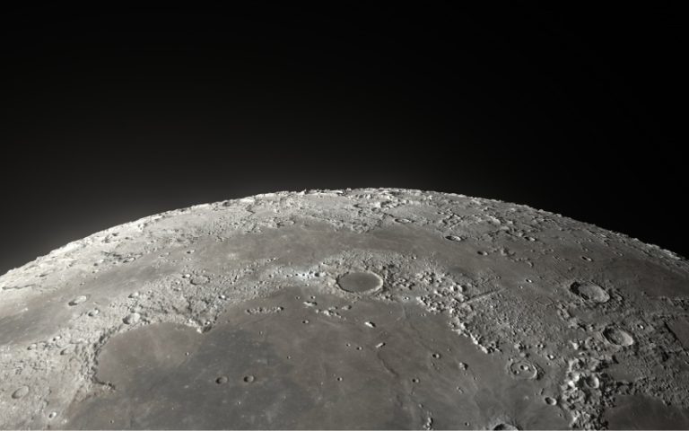 Китай потвърди целта си за Луната до 2030 г. и представи нов екипаж за станцията „Тянгун“