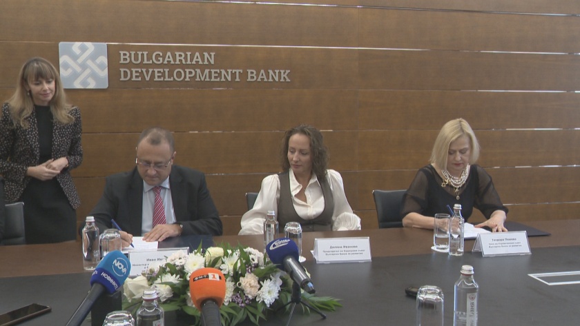 МРРБ и ББР подписаха споразумение: 900 млн. лв. за общински проекти по нова разплащателна схема