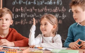 МОН инвестира в мрежата от математически школи; предстоят задължителни матури