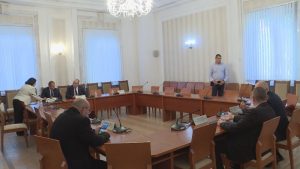 Провал след провал: Комисията за контрол над службите отново не можа да работи