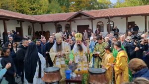 Патриарх Даниил отслужи първа патриаршеска литургия в Руенския манастир на Отчовден