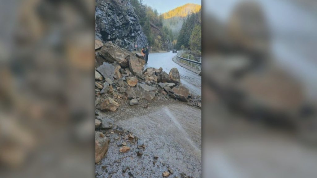 Ключовият път Михалково – Девин – Кричим затворен до 9 ноември заради пропаднала стена и ремонт Ключовият път Михалково – Девин – Кричим затворен до 9 ноември заради пропаднала стена и ремонт