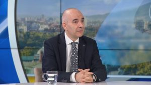 Волгин: Вотовете на недоверие срещу ЕК не минаха заради чиличено мнозинство, елитът е подбран чрез антиселекция