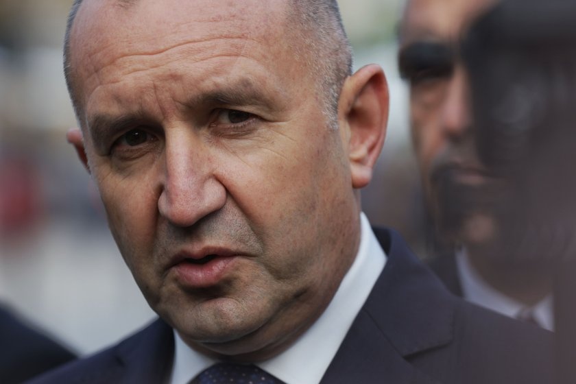 Президентът Радев заминава за Саудитска Арабия: Участие в Деветото издание на форума за бъдещи инвестиции Президентът Радев заминава за Саудитска Арабия: Участие в Деветото издание на форума за бъдещи инвестиции