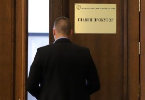 Правен хаос на върха: ВКС обяви мандата на Сарафов за изтекъл, Прокуратурата отхвърли решението