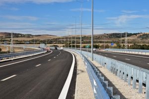 Временни ограничения по АМ "Хемус": Ремонти по електрозахранването и отводняването в Ловеч и София