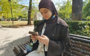 Елена Мешкова (Елекса) се завърна след 3 години: Промяна, брак, хиджаб и очакване на първо дете