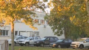 Арестуваха шефа на митницата в Русе Пламен Минков и още двама служители след мащабна акция на ГДБОП Арестуваха шефа на митницата в Русе Пламен Минков и още двама служители след мащабна акция на ГДБОП