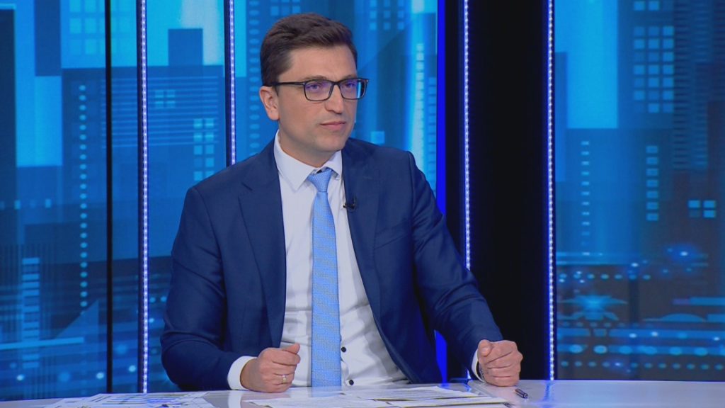 Венко Сабрутев: Подкрепихме спирането на износа на горива, за да гарантираме наличността им в България Венко Сабрутев: Подкрепихме спирането на износа на горива, за да гарантираме наличността им в България