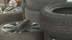 Изненадващият сняг ускори смяната на гуми: Сезонът започна месец по-рано