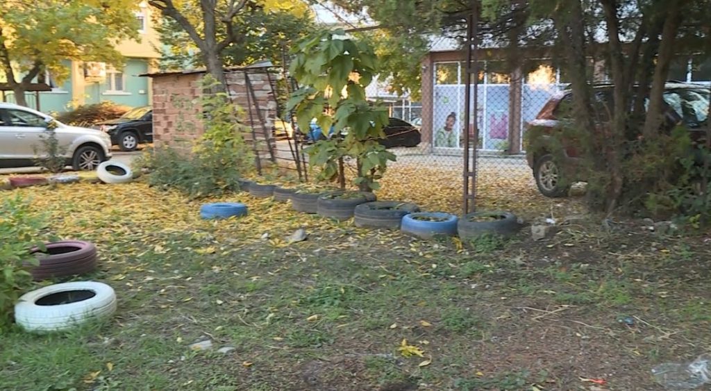 Кметът Методи Байкушев ще обсъди бъдещето на терен в Благоевград след протест срещу орязване на градинка Кметът Методи Байкушев ще обсъди бъдещето на терен в Благоевград след протест срещу орязване на градинка