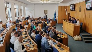 СОС прие актуализацията на бюджета: 40 млн. лв. се насочват към образование, ВиК и здравеопазване