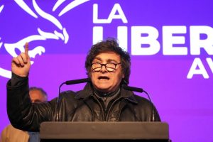 Изпитание за Хавиер Милей: Ще укрепи ли ултраконсерваторът властта си на фона на икономически смут? Изпитание за Хавиер Милей: Ще укрепи ли ултраконсерваторът властта си на фона на икономически смут?